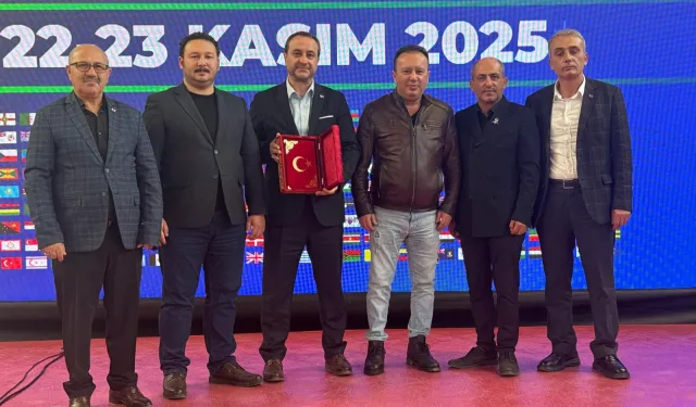 Sağlığın yeni rotası Bursa'da belirlendi... Sağlık Turizmi Zirvesi'nde sürpriz ziyaretçi