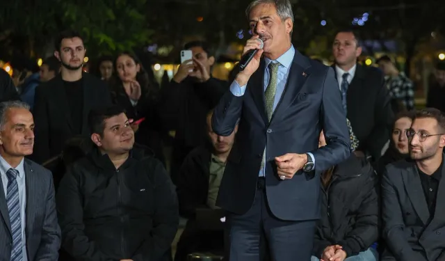 Sakarya'da Başkan Alemdar, üniversitelilerle buluştu