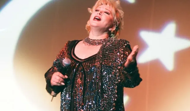 Türk Sanat Müziğinin efsane ismi Muazzez Abacı vefat etti