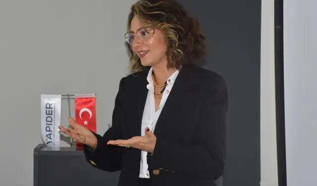 YAPİDER söyleşileri'nde 'Yeşilin Ekonomisi' konuşuldu