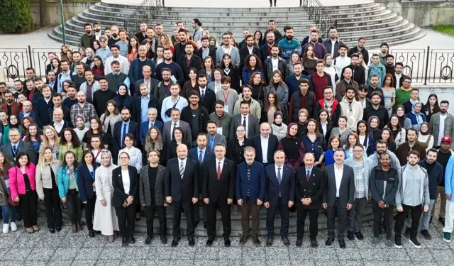 Bursa Teknik Üniversitesi mezunları aynı çatıda buluştu