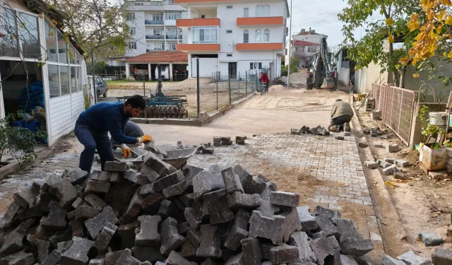 Edirne Süloğlu'nda kilit parke çalışmaları hızlandı