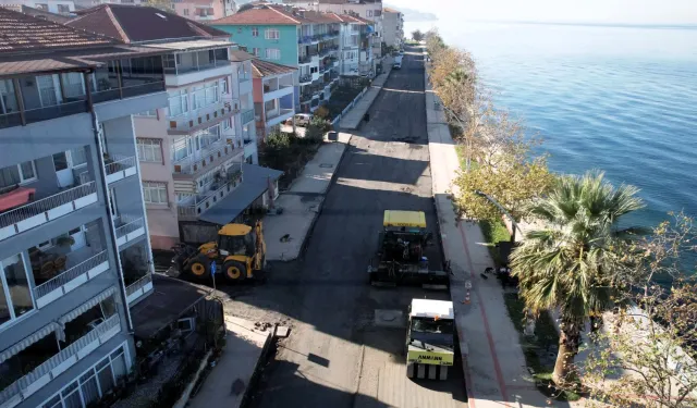 Gölcük Halıdere sahilinde üstyapı sil baştan