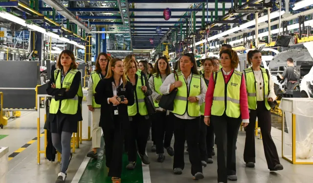 Kadının Güçlenmesi Bursa Platformu'ndan Oyak Renault'a ziyaret