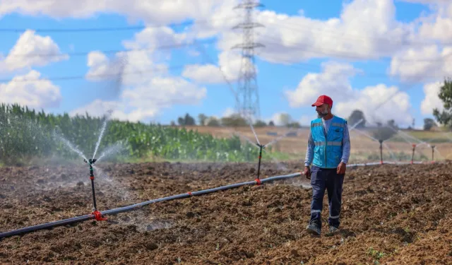 Kocaeli Toramanlar'da sulama suyu toprakla buluştu