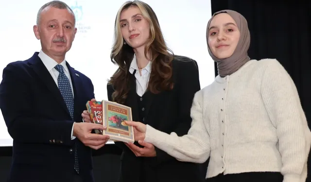 Kocaeli'de Başkan Büyükakın geleceğin lider adaylarıyla buluştu