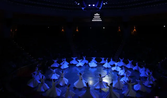 Konya'da Mevlana anma törenleri 'Huzur Vakti' temasıyla başladı