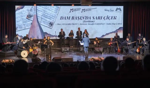 Mersin'de Anadolu'dan Ezgiler'le unutulmaz gece