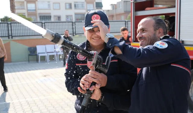 Özel gereksinimli Ahmet bir günlüğüne itfaiye eri oldu