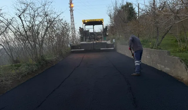 Trabzon'un 18 ilçesinde yol çalışmaları sürüyor
