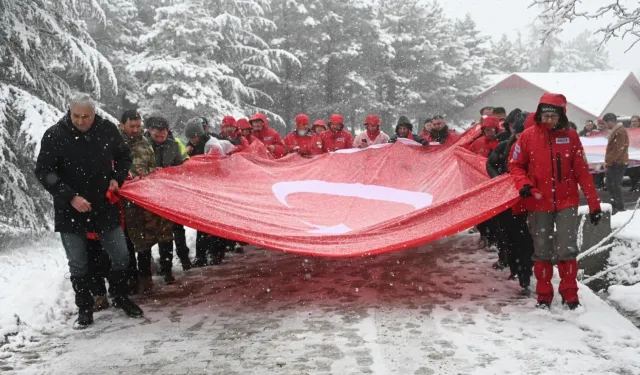 Metristepe'de kar altında tarihe yürüyüş