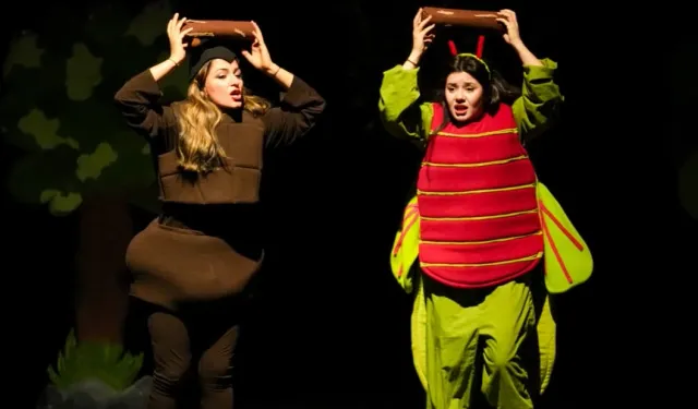 'Ağustos Böceği ve Karınca' Trabzon'da sahnelendi