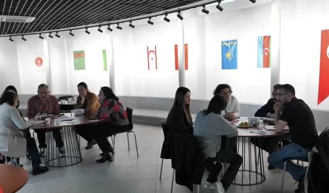 Ankara Keçiören'de denge ve denetleme oyunu eğitici eğitimi