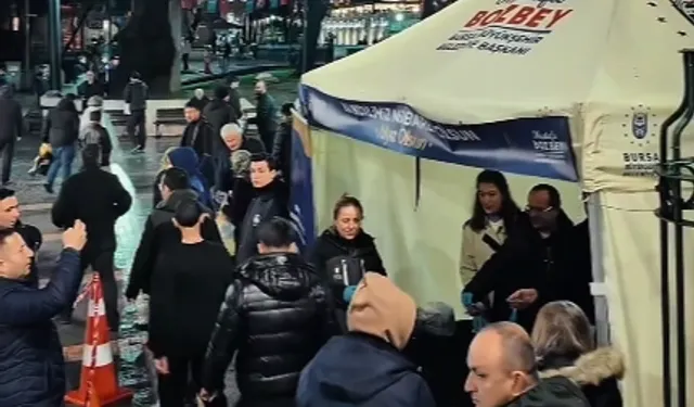 Bursa Büyükşehir'den 17 ilçede kandillik tatlı ikramı