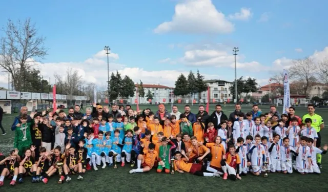 Denizli'de minik futbolculardan muhteşem final