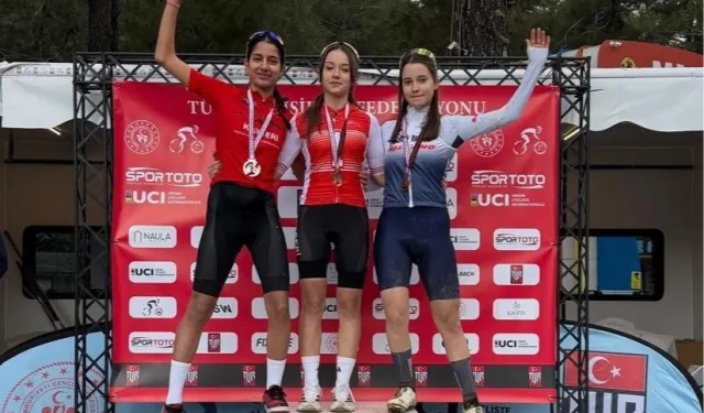 Sakarya Büyükşehirli sporculardan çifte gurur