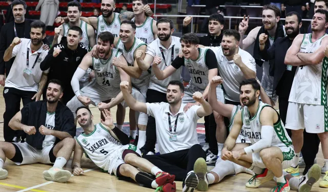 Sakarya'da Büyükşehir Basketbol'dan farklı galibiyet