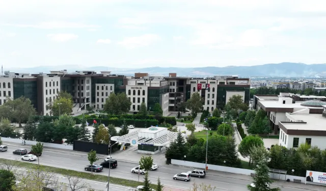 BTÜ'den sanayide karbon avı! Şehirlerdeki karbondioksit gazını azaltacak hamle