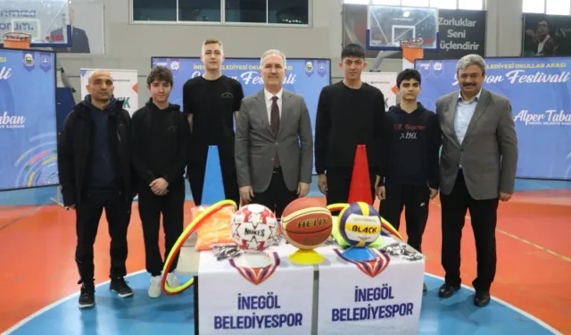 Bursa İnegöl'de 80 okula 700 bin TL'lik spor malzemesi desteği
