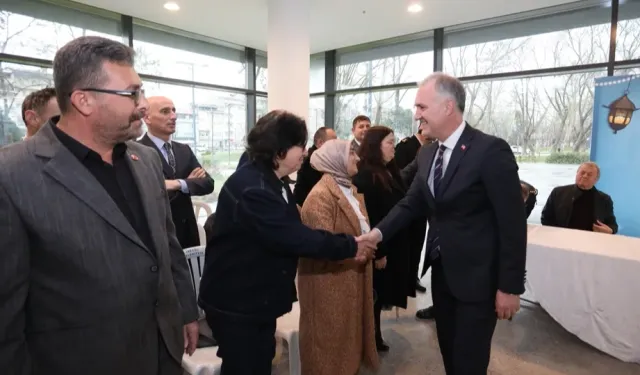 Bursa İnegöl'de protokol ve halk bayramlaştı