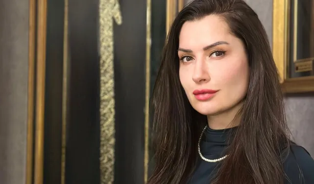 Hacer Özlem Çiçek'ten yeni kitap 'Vakti Gelenin Yolu'