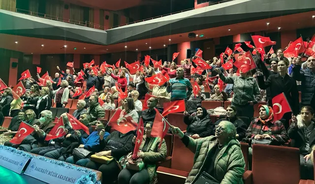 İstanbul Bakırköy'de Çanakkale ruhu türkülerle yaşatıldı
