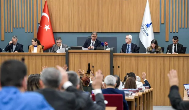 İzmir'de Başkan Tugay'dan kredi tepkisi!