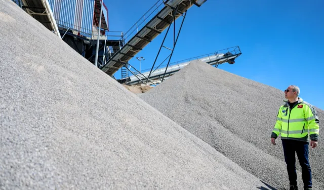 Sivas'ta Tecer Taş Kırma Tesisi yeni sezona başladı