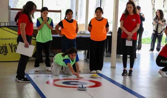 Antalya'da kız çocuklarına spor desteği