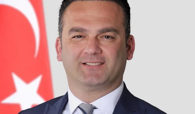 CHP, Görele Belediye Başkanı Hasbi Dede'yi partiden ihraç etti!