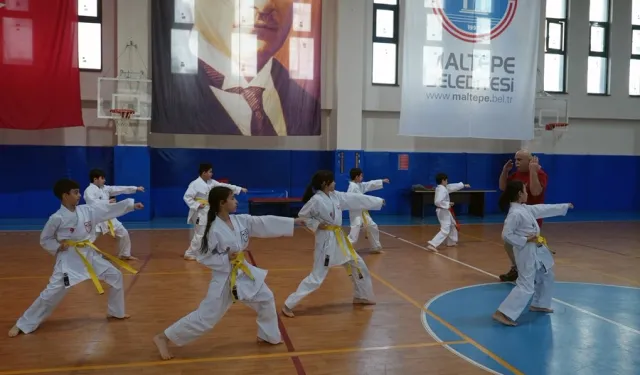 İstanbul'da Maltepe'nin karatecileri mezun oldu