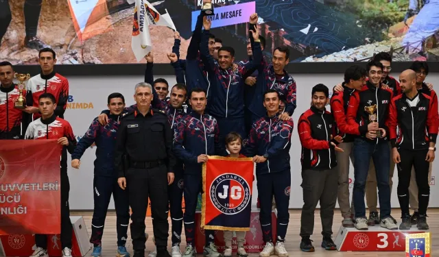 Jandarma Gücü oryantiringte Türkiye Şampiyonu