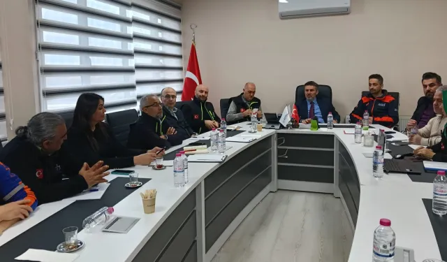 Kocaeli Büyükşehir personelini eğitimlerle güçlendiriyor