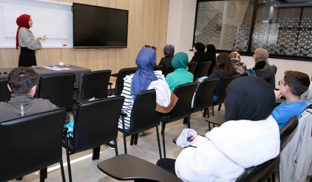 Konya Karatay'da gençlikte bahar dönemi başladı