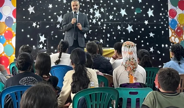 Bismil'de öğrencilere 'Başarıda Arkadaş Seçimi' konferansı