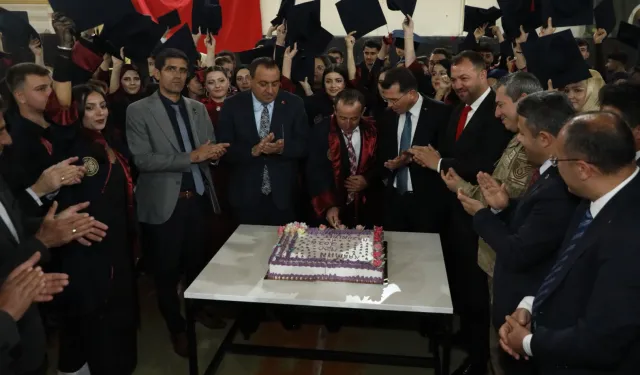 Erzurum Narman'da mezuniyet coşkusu