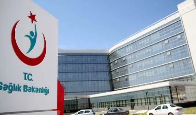 Sağlık Bakanlığı duyurdu... Seyahat gemisindeki 3 Türk vatandaşı karantinada