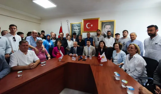 AK Parti'ye Katılan Keşan Belediye Başkanı Mehmet Özcan: Bedeli Keşan'a Hizmet Olsun