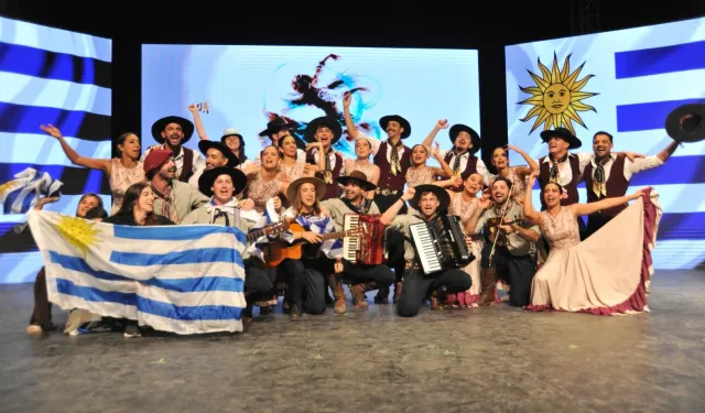 38. Uluslararası Altın Karagöz Halk Dansları Yarışması'nı Uruguay Kazandı