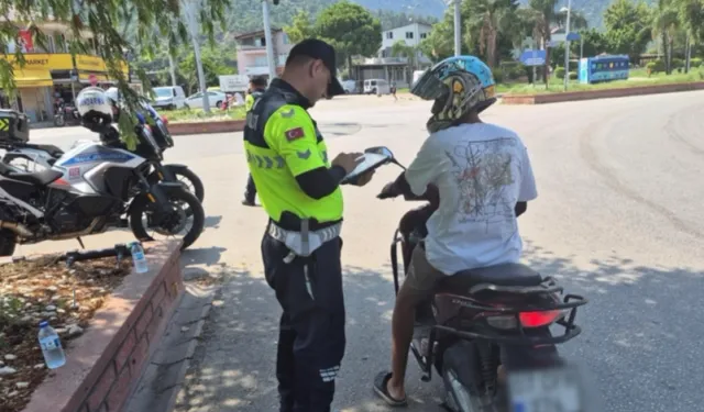 Antalya'da Kapsamlı Motosiklet Denetimi: 4 Bin 150 Sürücü Kontrol Edildi