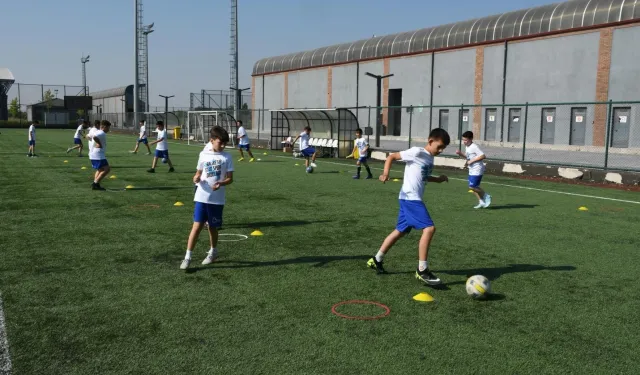 Balıkesir Büyükşehir Yaz Spor Okulları sağlıklı bireyler yetiştiriyor