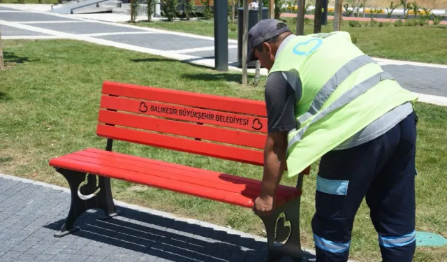 Balıkesir kent mobilyasını kendi üretiyor