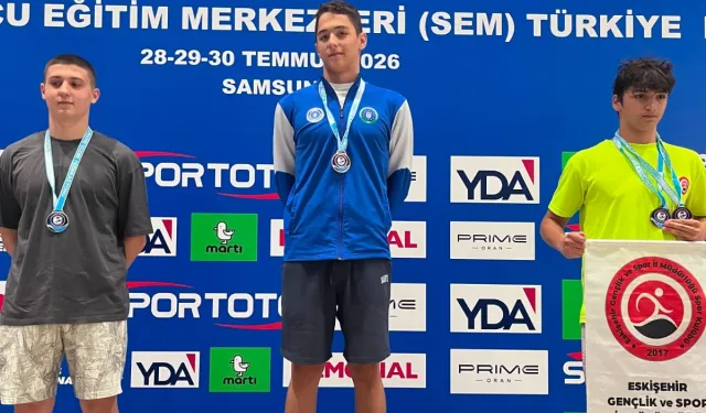 Büyükşehir Belediyesporlu yüzücülerden 3 madalya