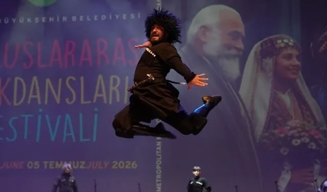 Denizli 20. Uluslararası Halk Dansları Festivali Görkemli Finalle Sona Erdi