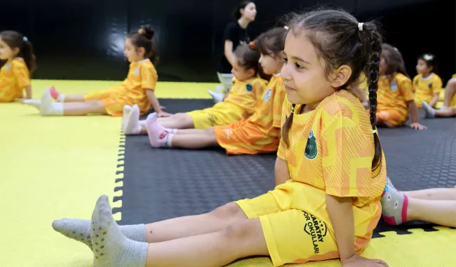 Konya Karatay'da yaz spor okulları açıldı