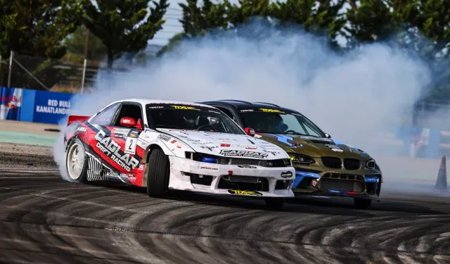 Drift mücadelesi İstanbul Park'ta nefes kesti