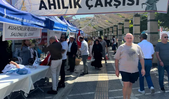 İzmir Çiğli'dekursiyerler Ahilik Haftası'nda hünerlerini sergiledi