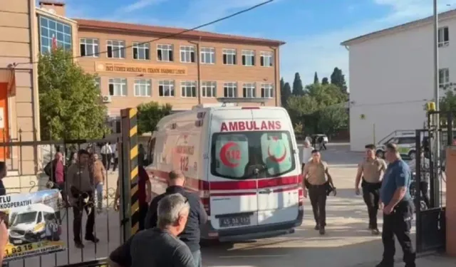 Manisa'da okula silahlı saldırı: 4 öğrenci yaralı