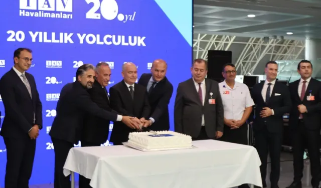 TAV Ege'den İzmir'de çifte kutlama