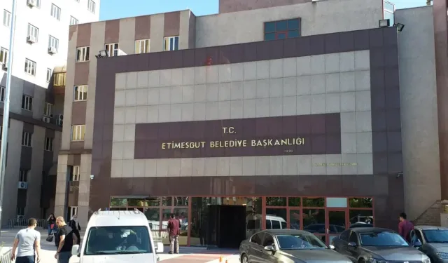 Etimesgut Belediyesi'ne ikinci operasyon: 25 gözaltı